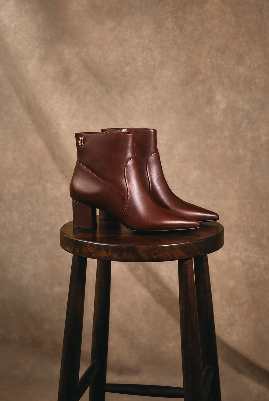 Regency Mid Heel Ankle Boot (Rich Chocolate)