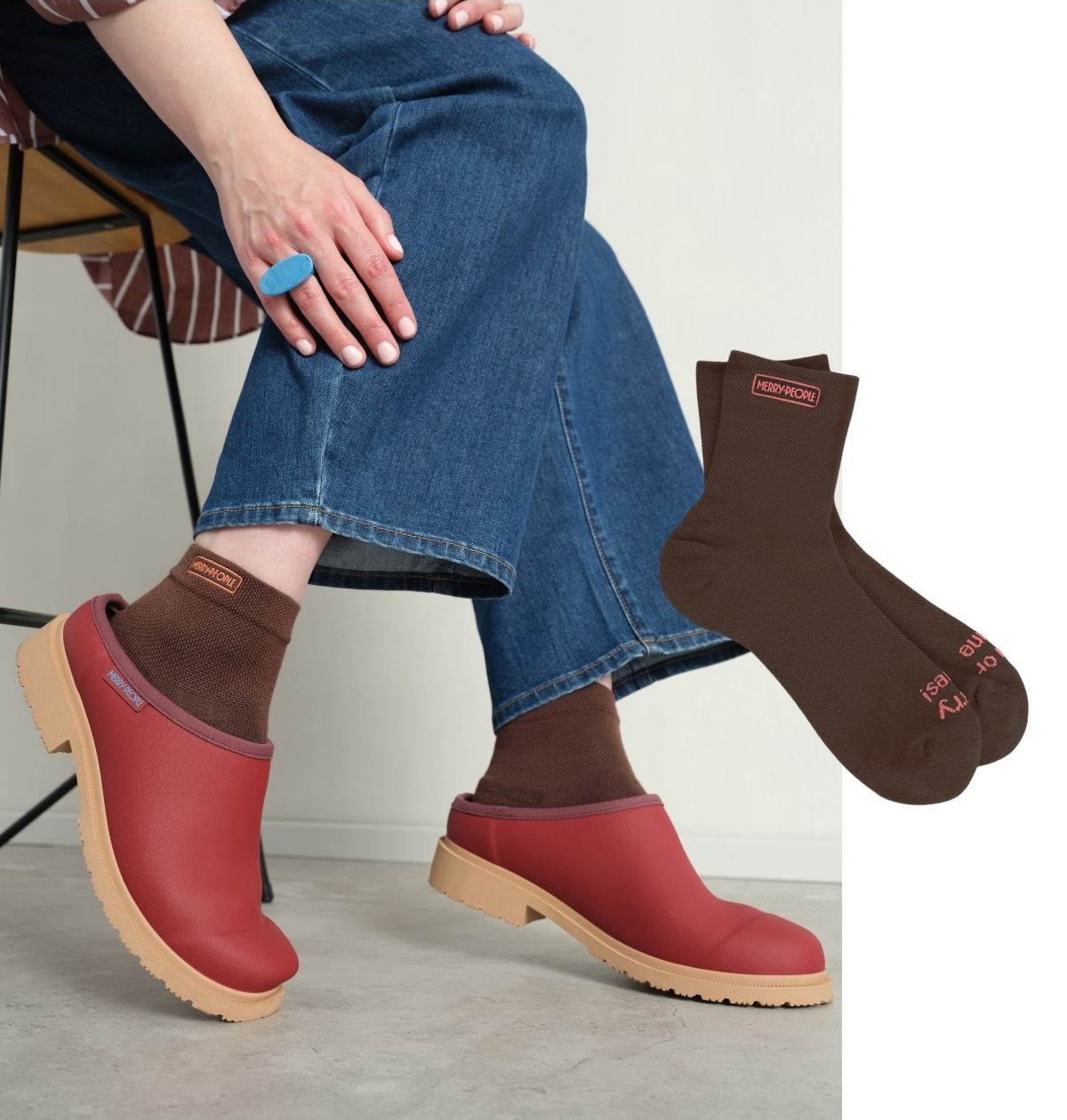 Brick Red Billie Clog & Mocha Quarter Socks