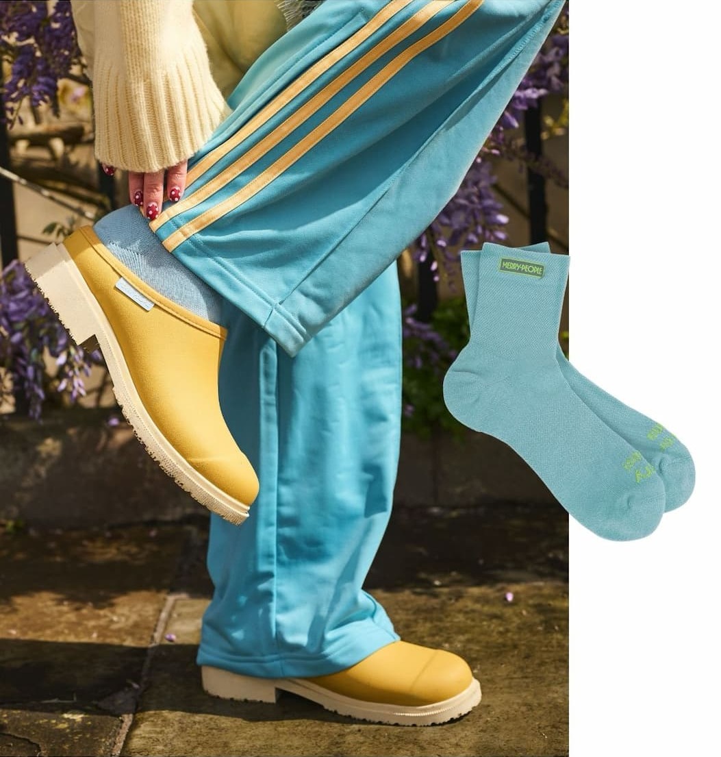 Buttermilk Billie Clogs & Seafoam Quarter Socks