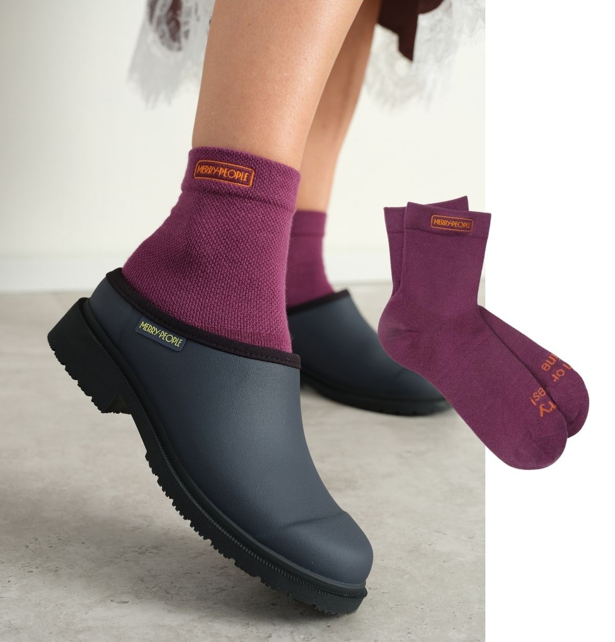 Midnight Billie Clogs & Plum Quarter Socks
