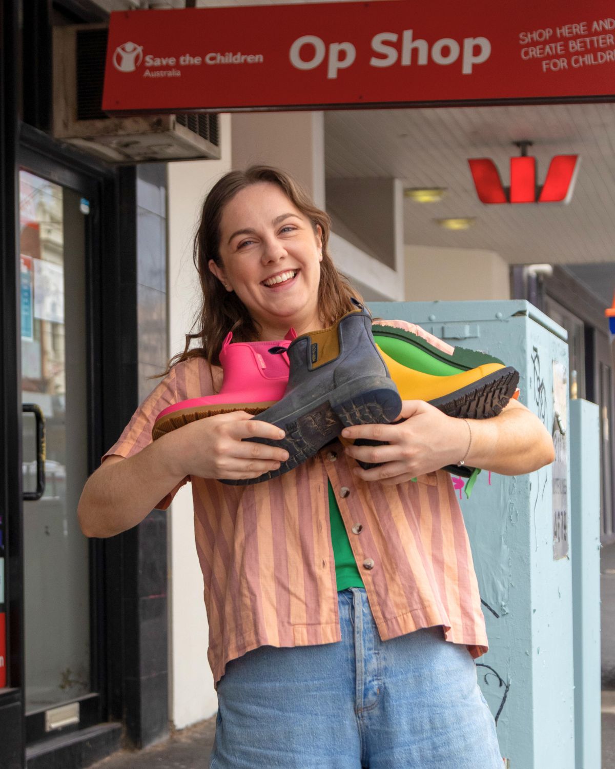 Save the Children op shop