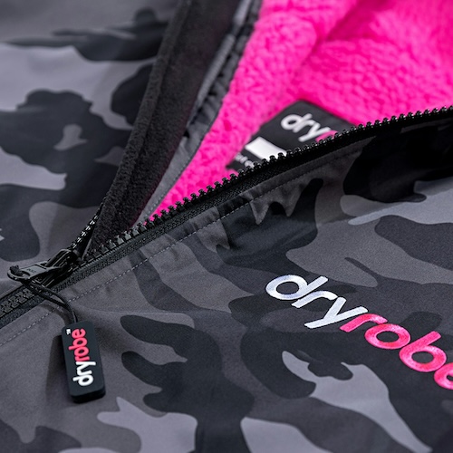Close up of dryrobe® Advance Long Sleeve in Black Camo Pink