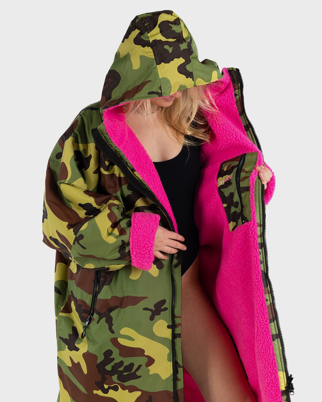 Dryrobe® Advance Changing Robe in Camo Pink