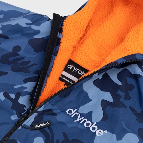 Close up of dryrobe® Advance Long Sleeve in Blue Camo Orange