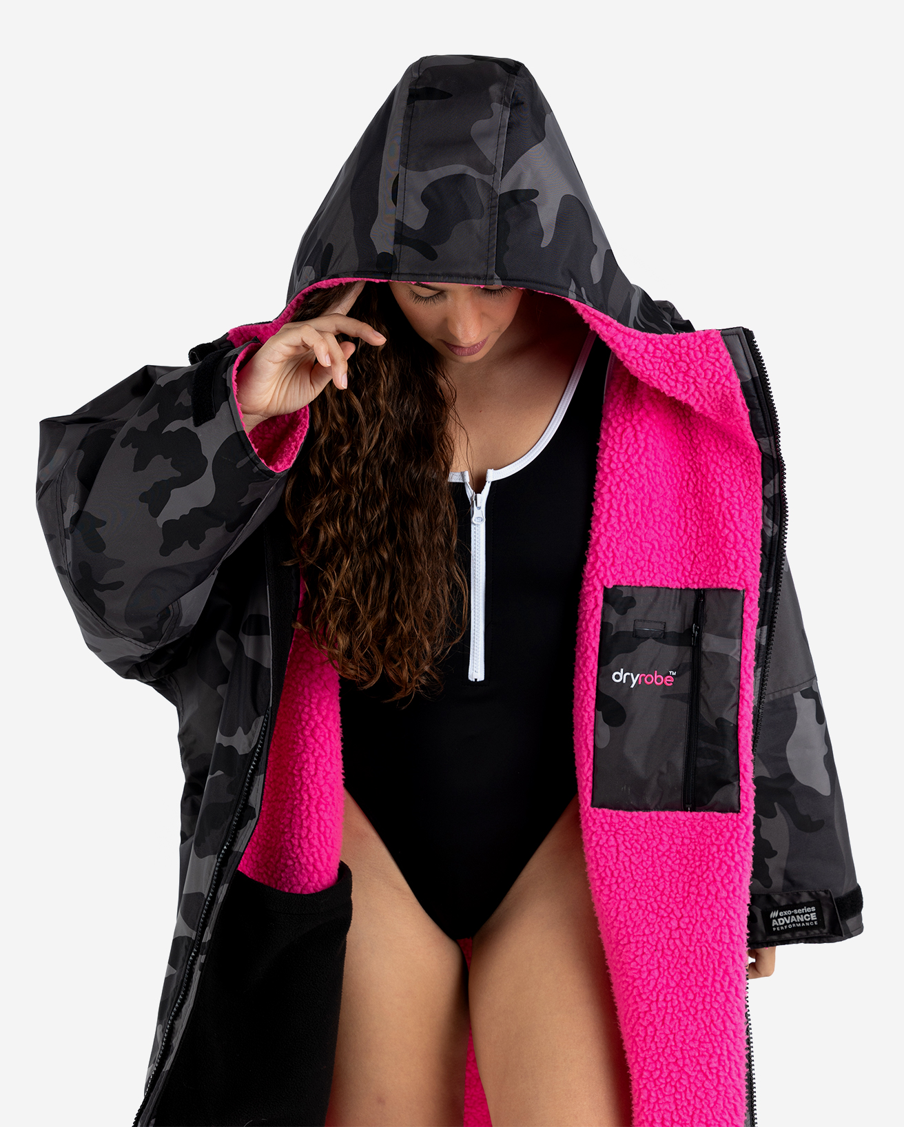 Dryrobe® Advance in Black Camo Pink
