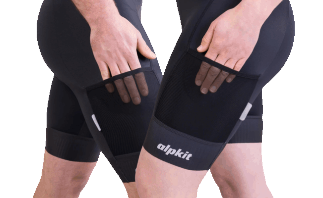 Tour Cargo bib shorts