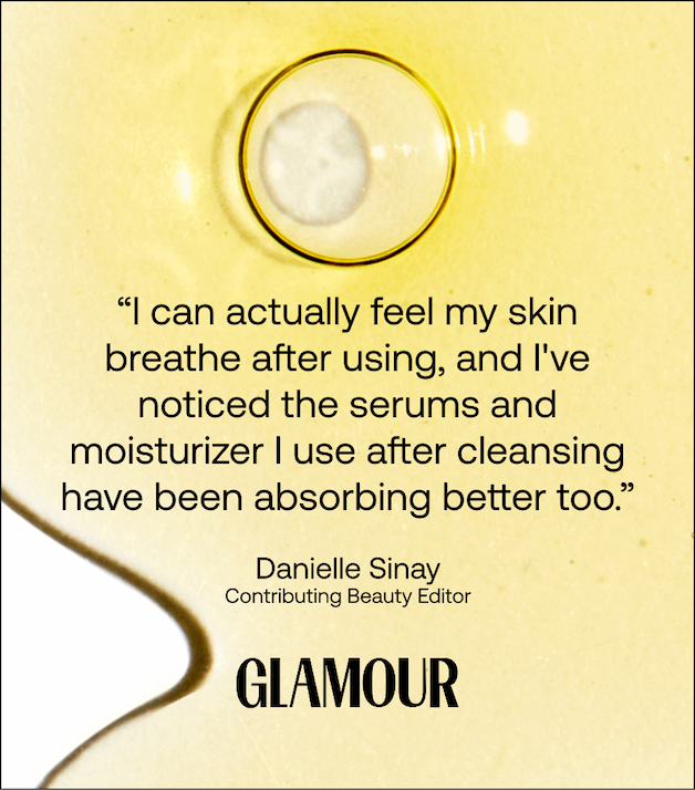 I can actually feel my skin breathe after using Neroli Cleansing Oil. 