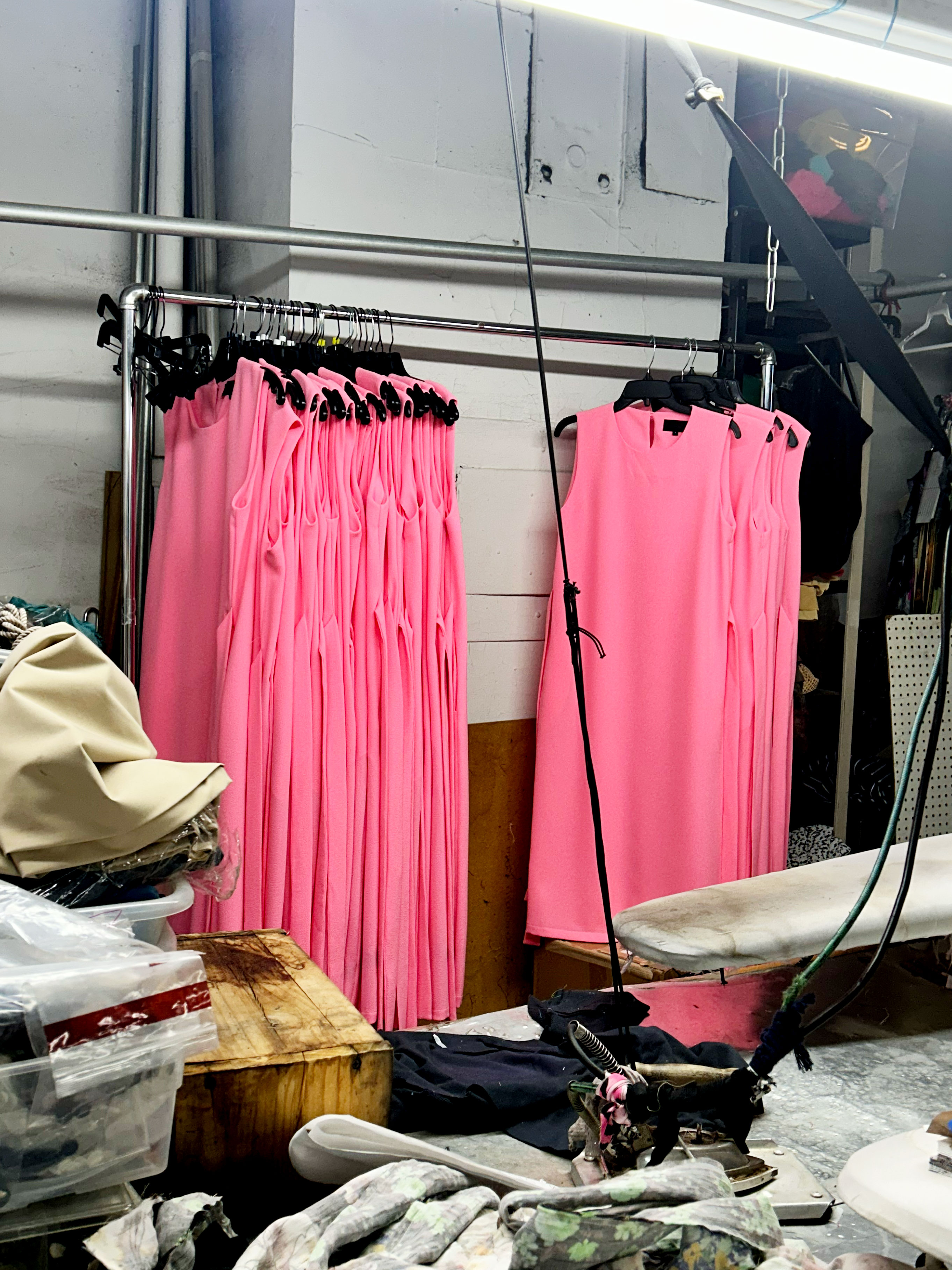 SAMPLE SALE FACTORY