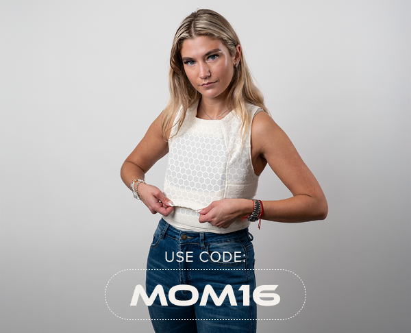 Woman wearing a sleeveless compression shirt