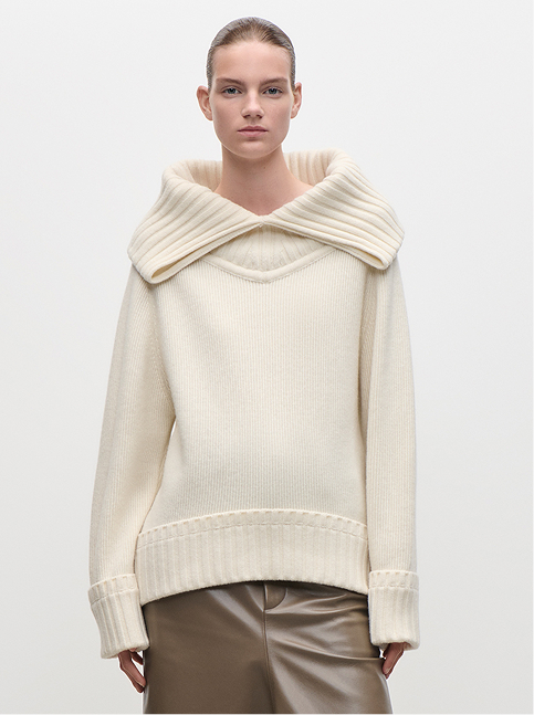 Wide Collar Jumper In Ivory