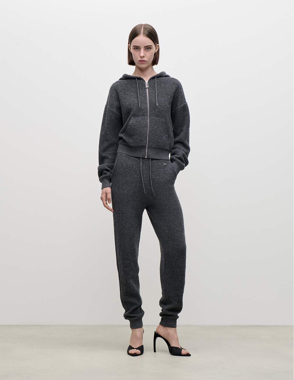 Klara Jogger In Dark Grey