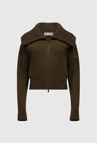 Wide Collar Zip Jumper In Green