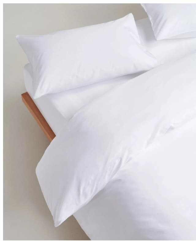 Crisp & Cool Duvet Set in White