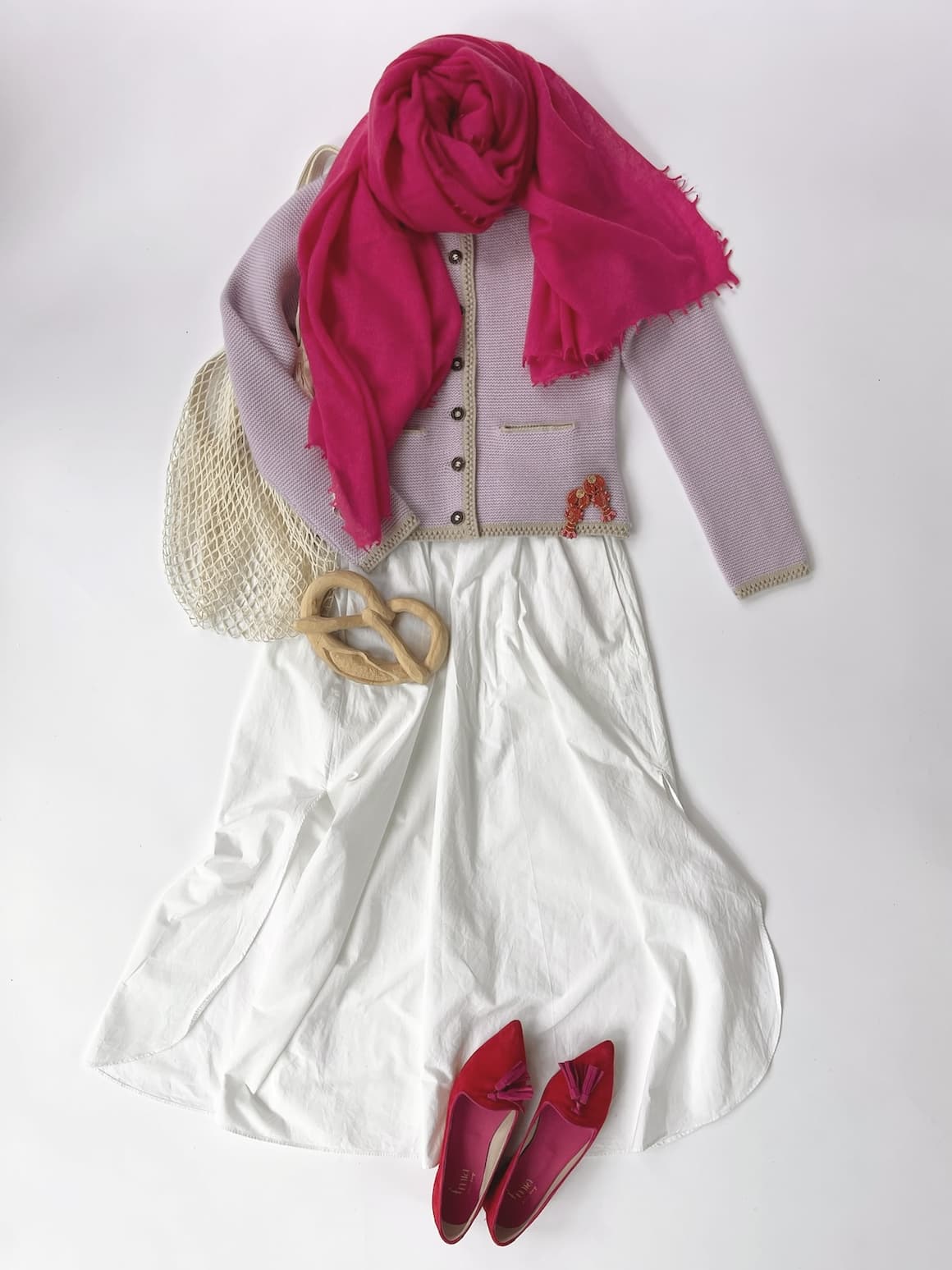 Women-Outfit mit Kaschmir-Trachtenjacke LENI in Mauve und Kaschmirschal CAMILLE