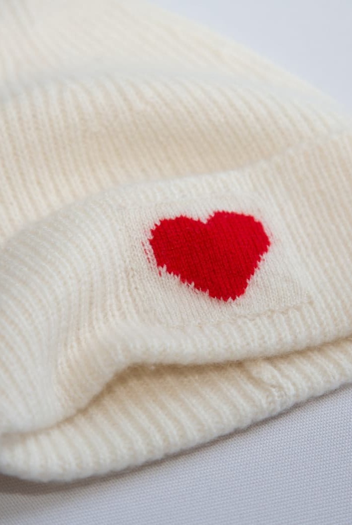 Detail Kaschmir-Mütze Little Heart für Damen