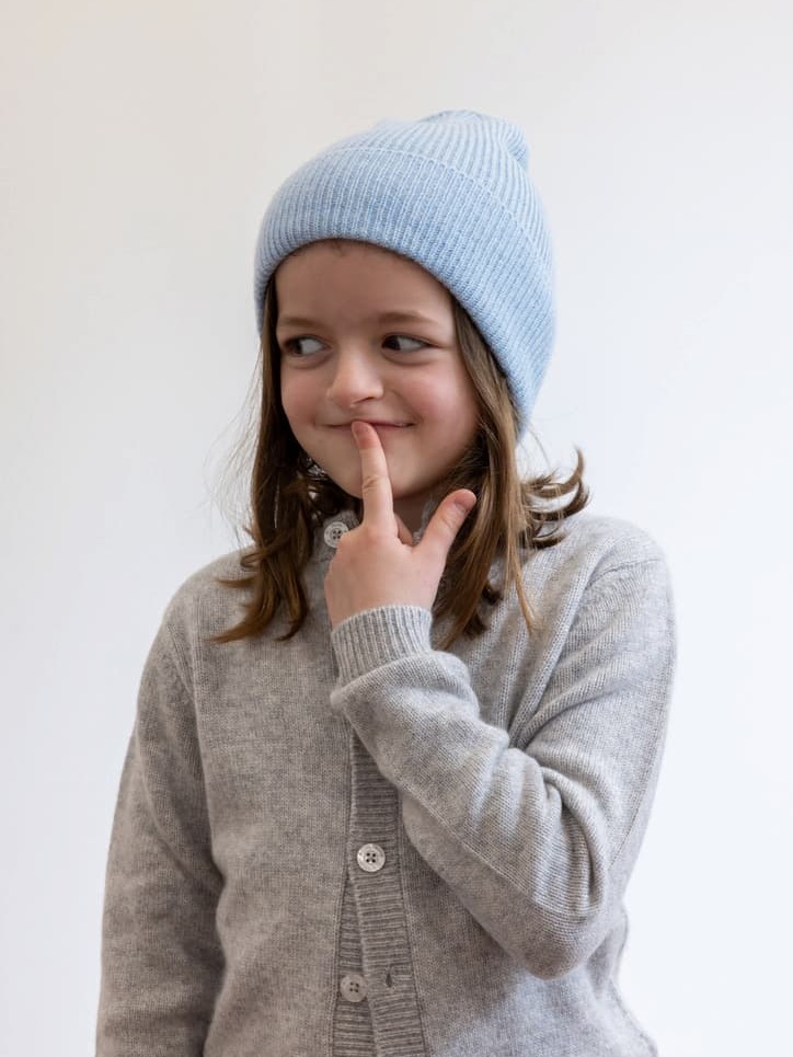 Mädchen mit Mütze MALU und Cardigan NICKI