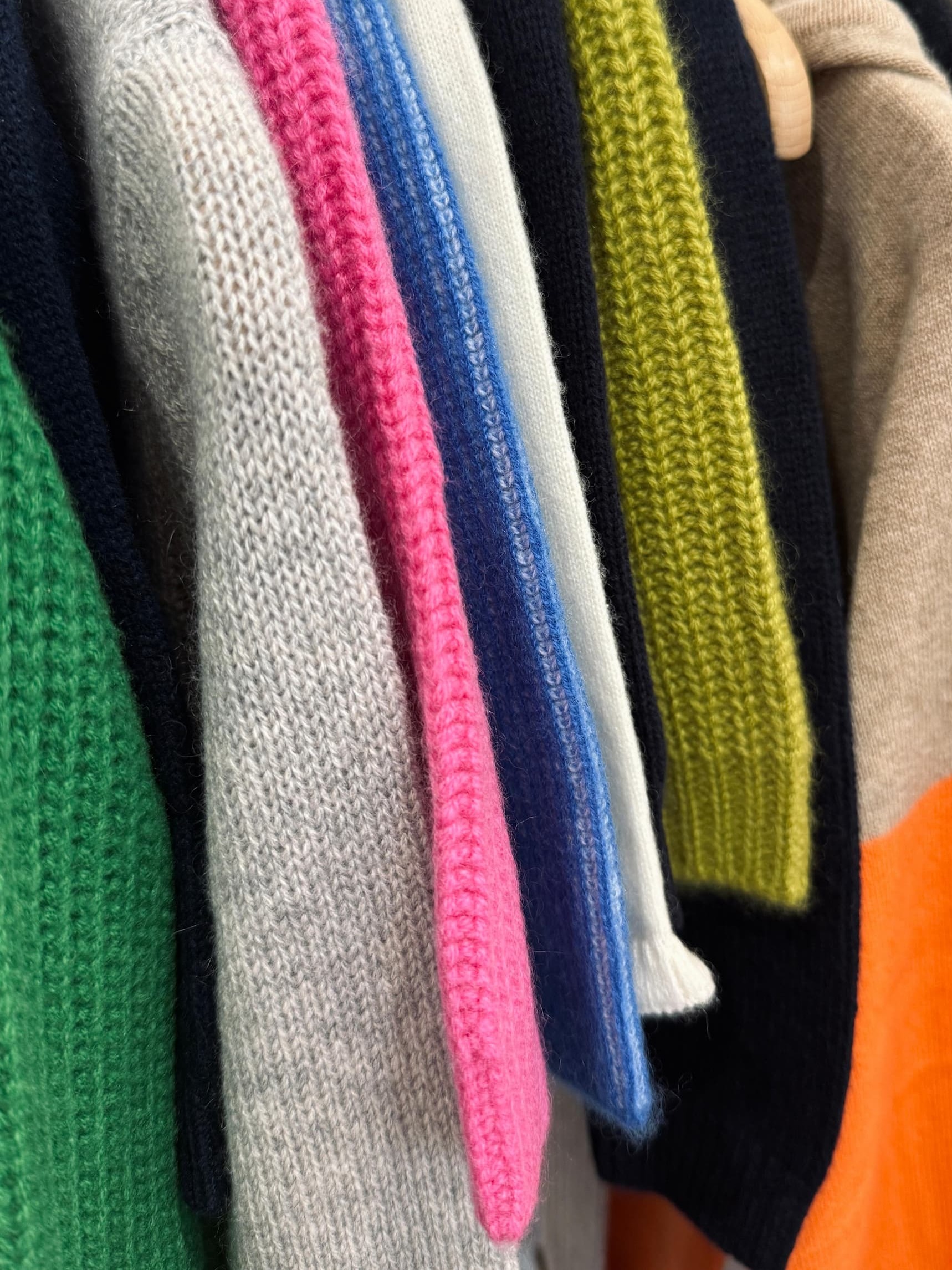 PAPA LOBSTER Atelier Insta Live Sample Sale