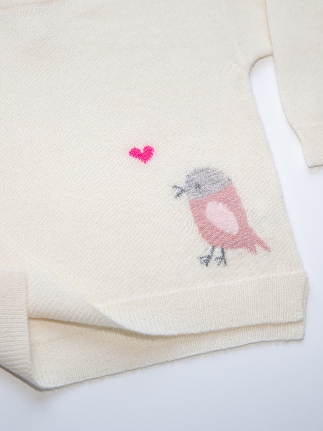 Ausschnitt Vogel-Intarsie von Pullover BIRDIE