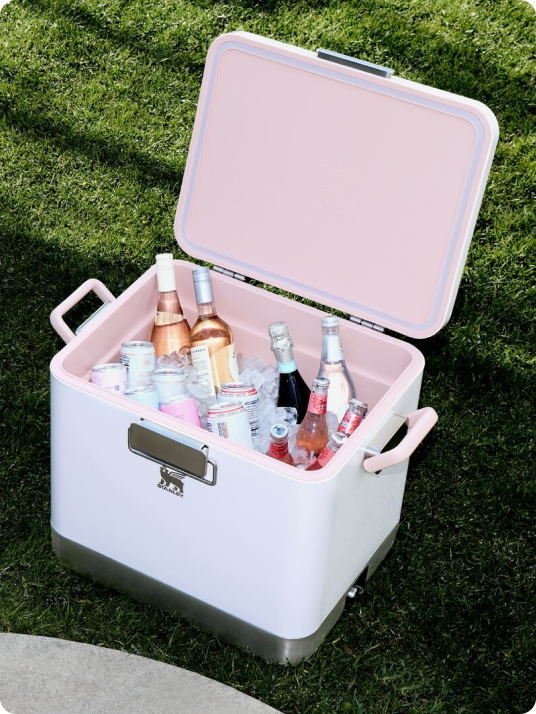 Summer Essentials: Coolers & Jugs
