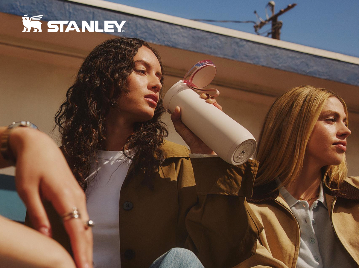 Stanley 1913. Flowstate™ Spring Bottle.
