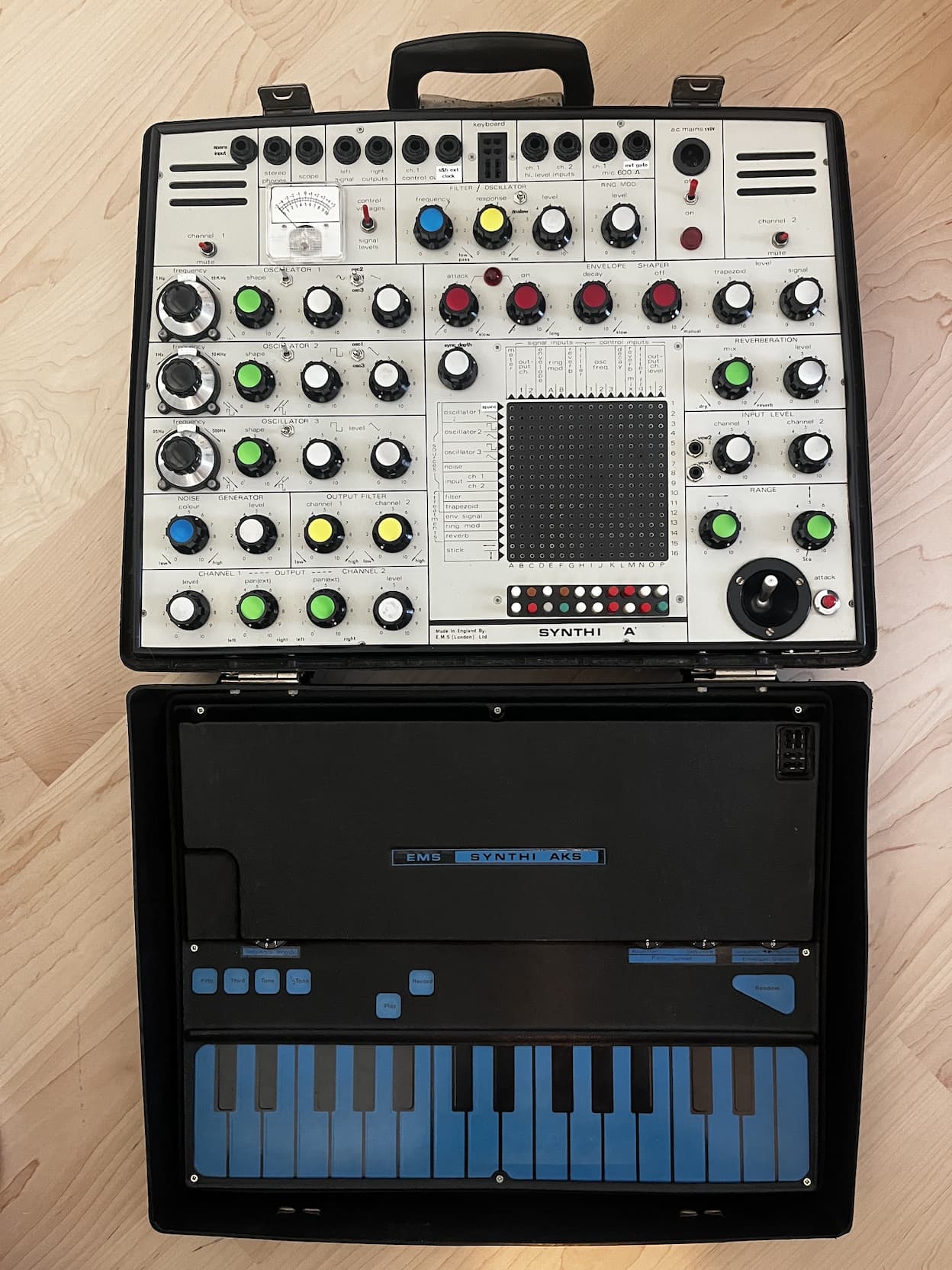 Synthi AKS Mk1/mods Enquire