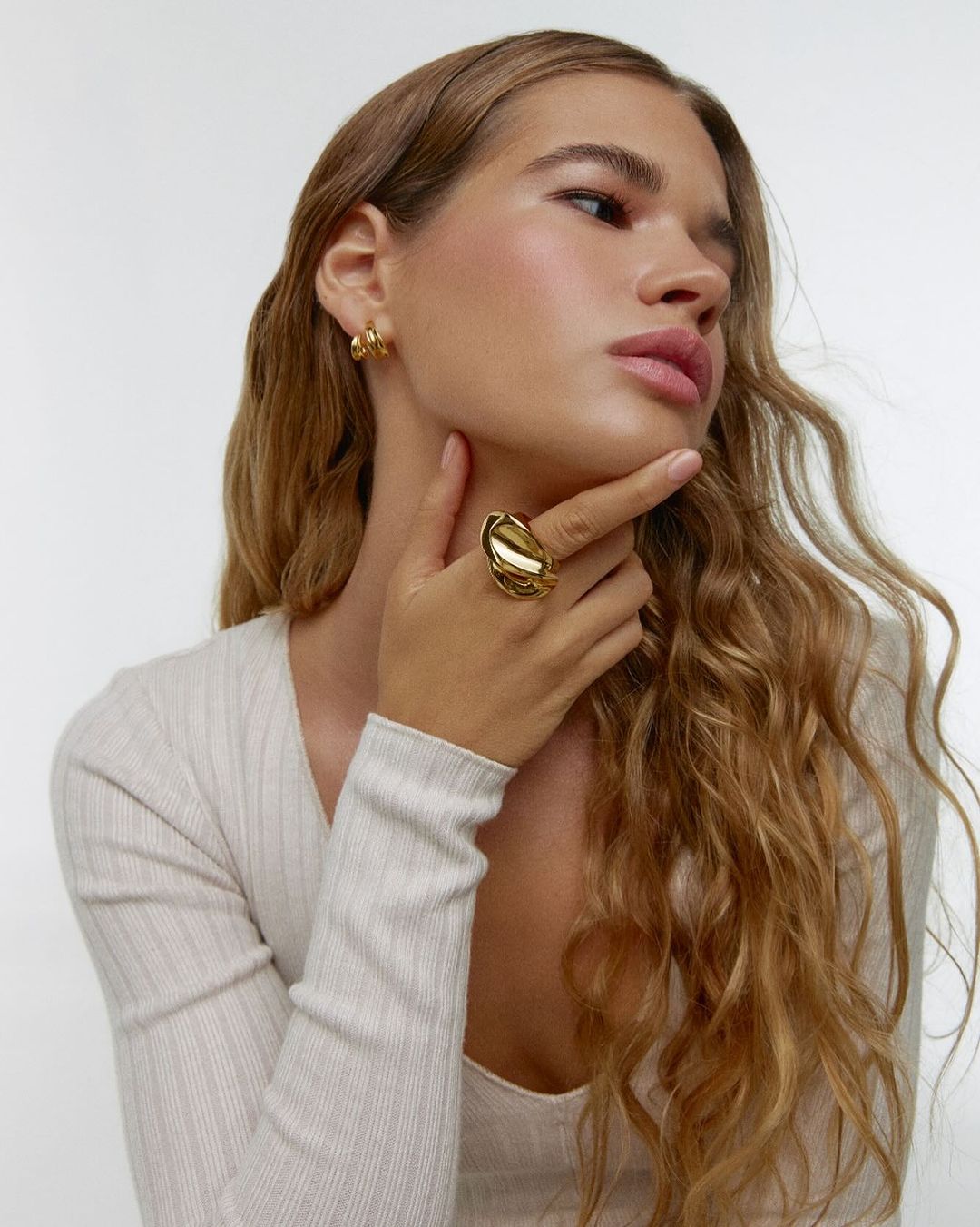 Embrace sophistication with our meticulously crafted rings