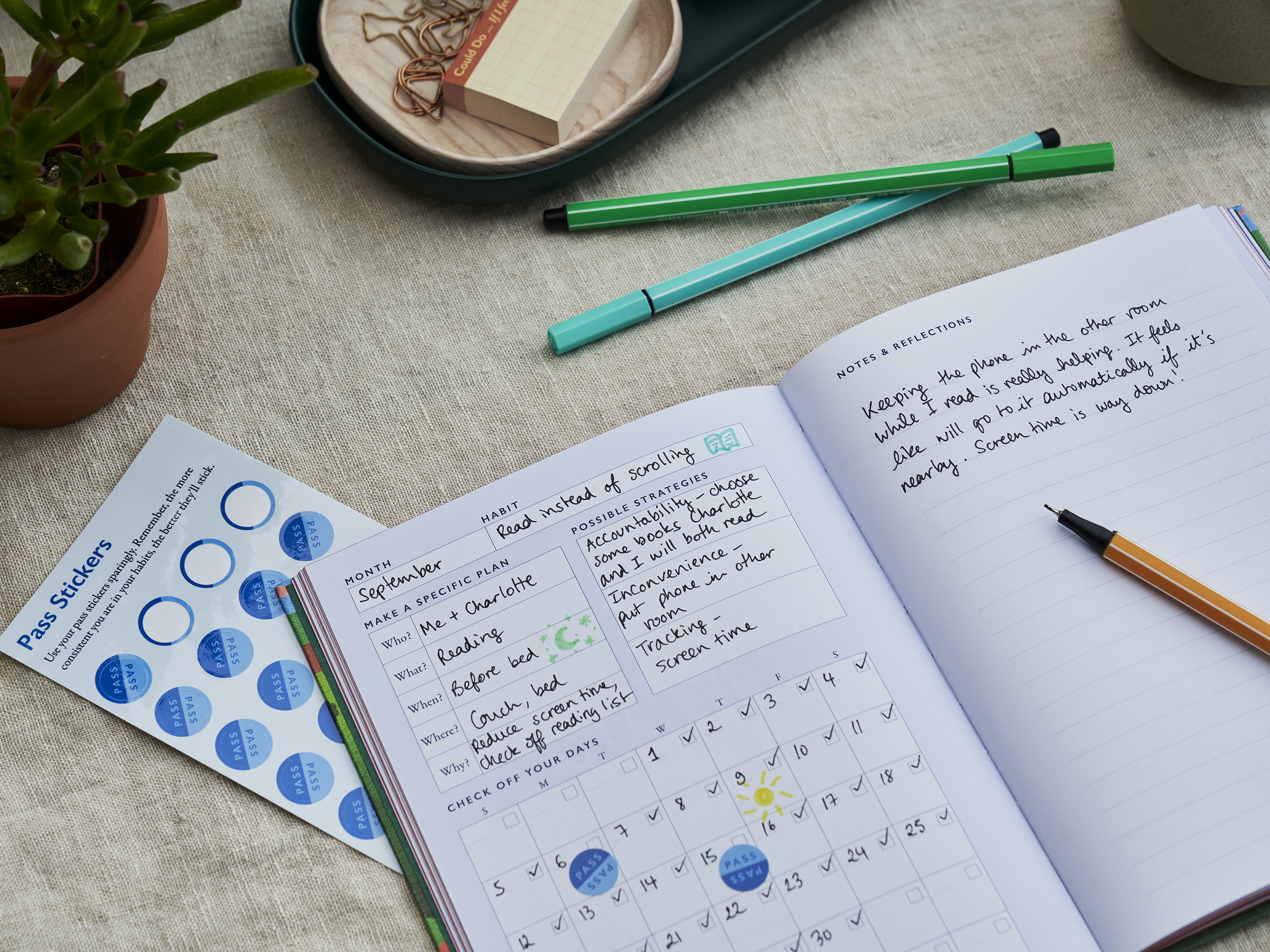 A page of the Don't Break the Chain Tracker, tracking a "read instead of scrolling" habit