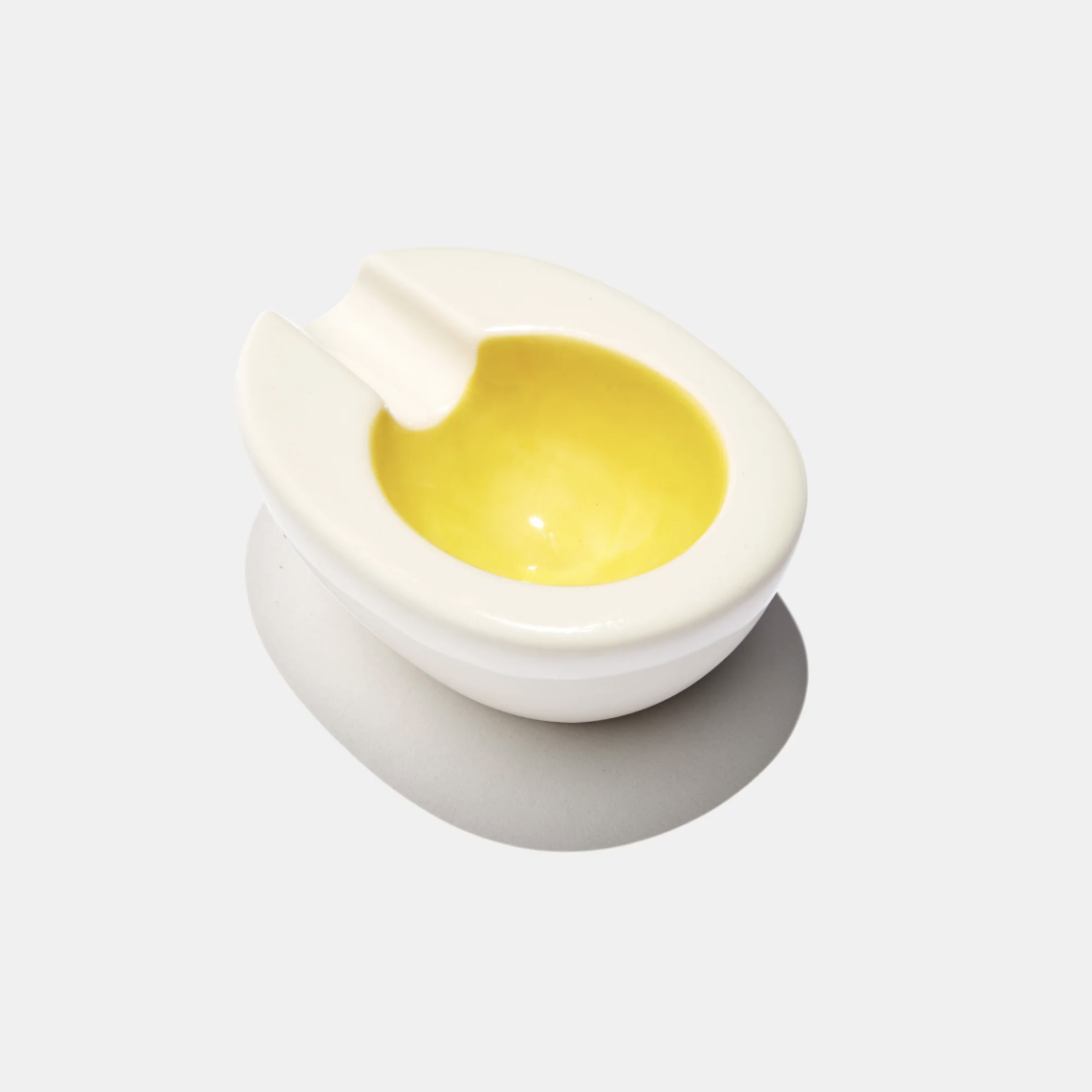 EGG ASHTRAY