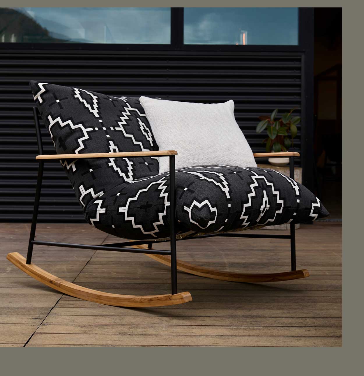 Outdoor Vail Lounge Rocker 