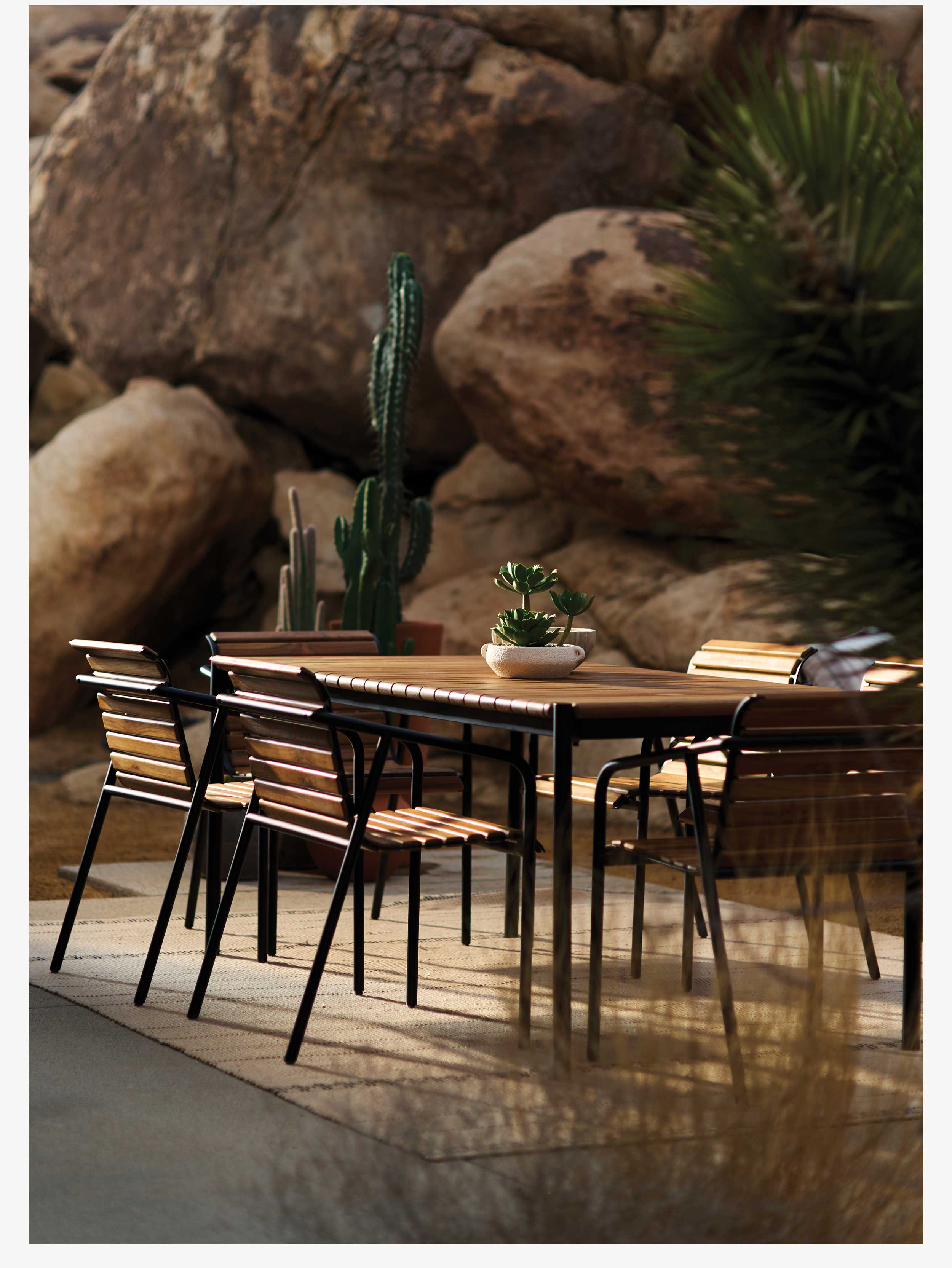 Strata Dining Set 