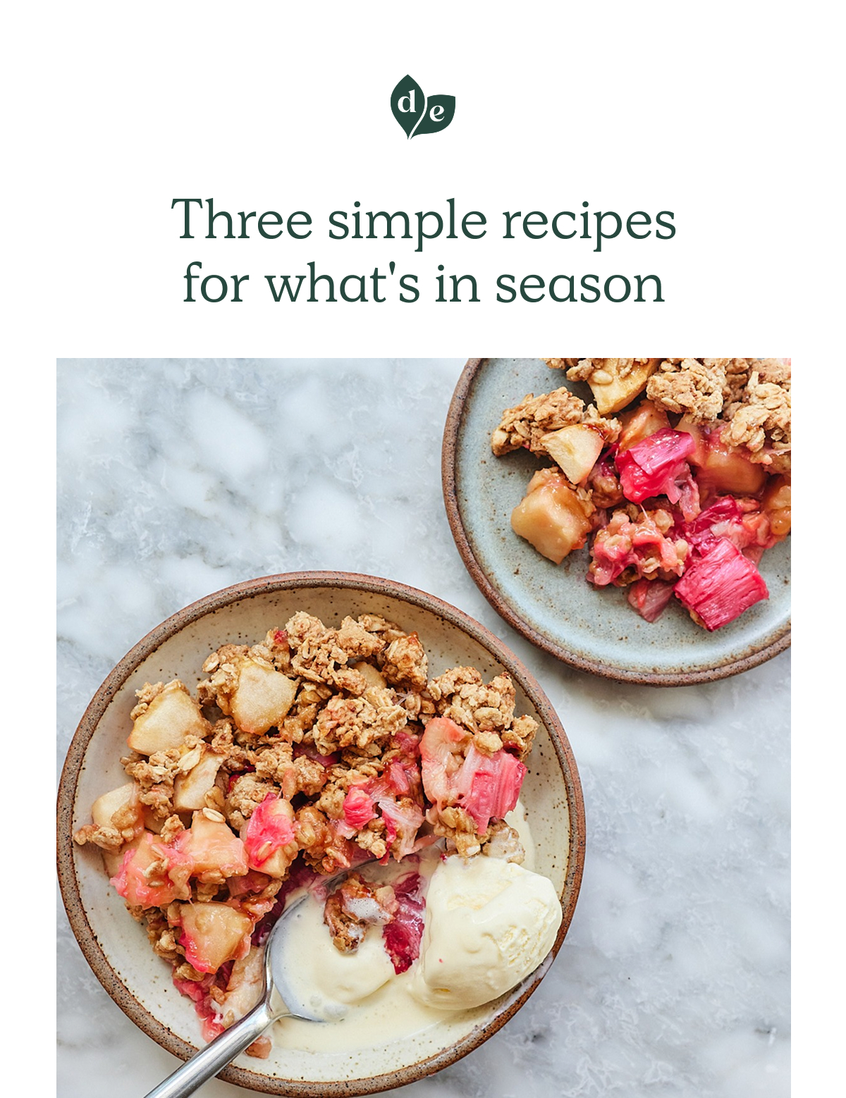 Three simpel recipes of whats in season - Rhubarb Crumble image