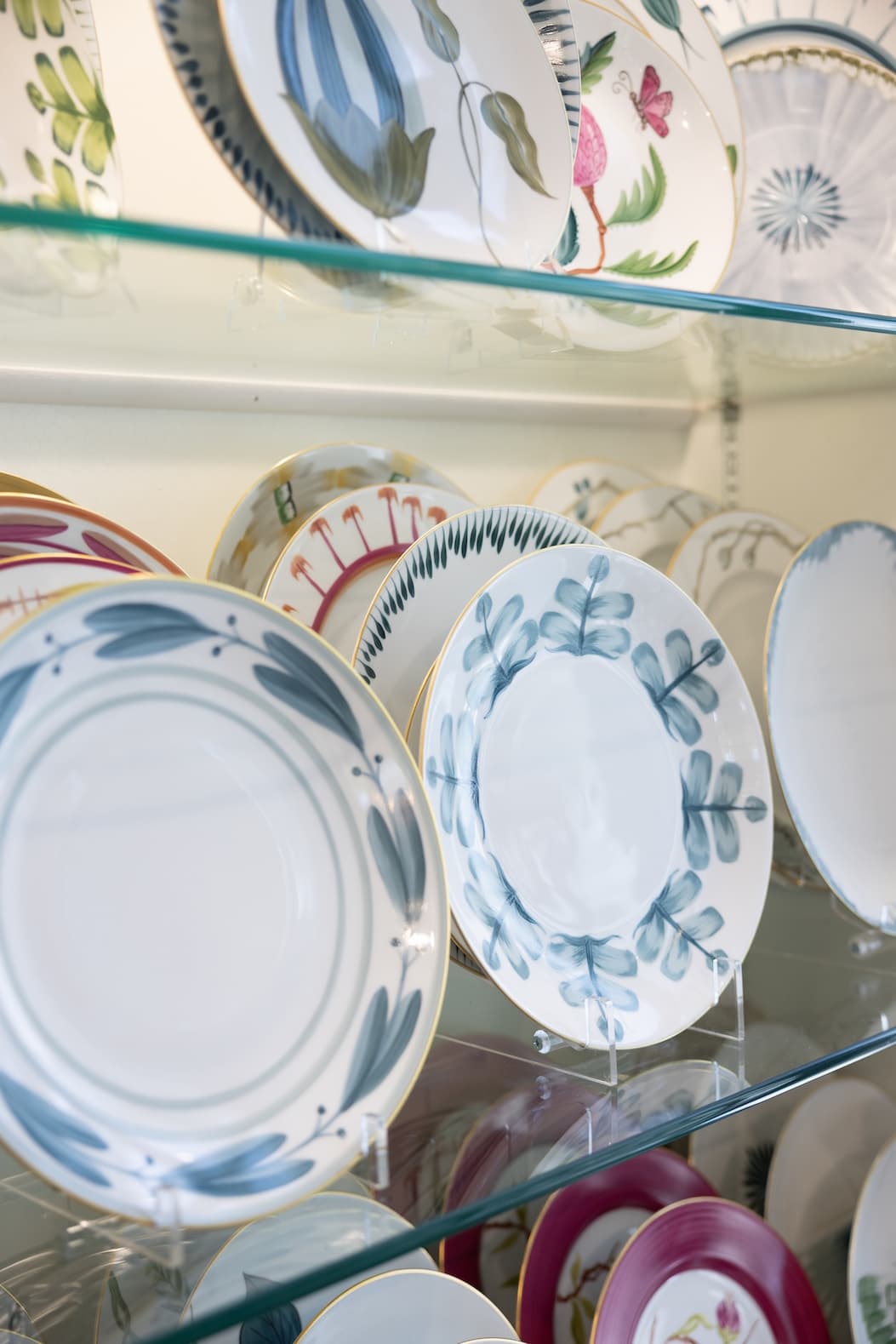 melamine tobacco leaf plates Tobacco Leaf Melamine Plates Set/4