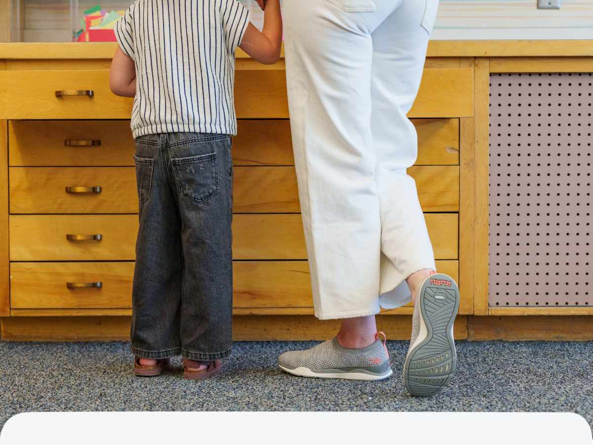 KURU Footwear women's STRIDE for teachers