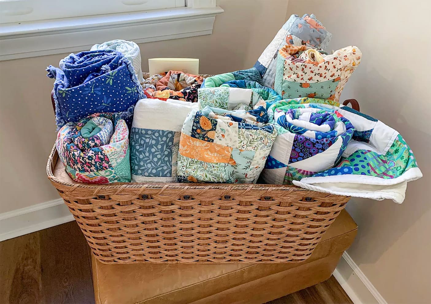 2 Bushel Laundry Basket