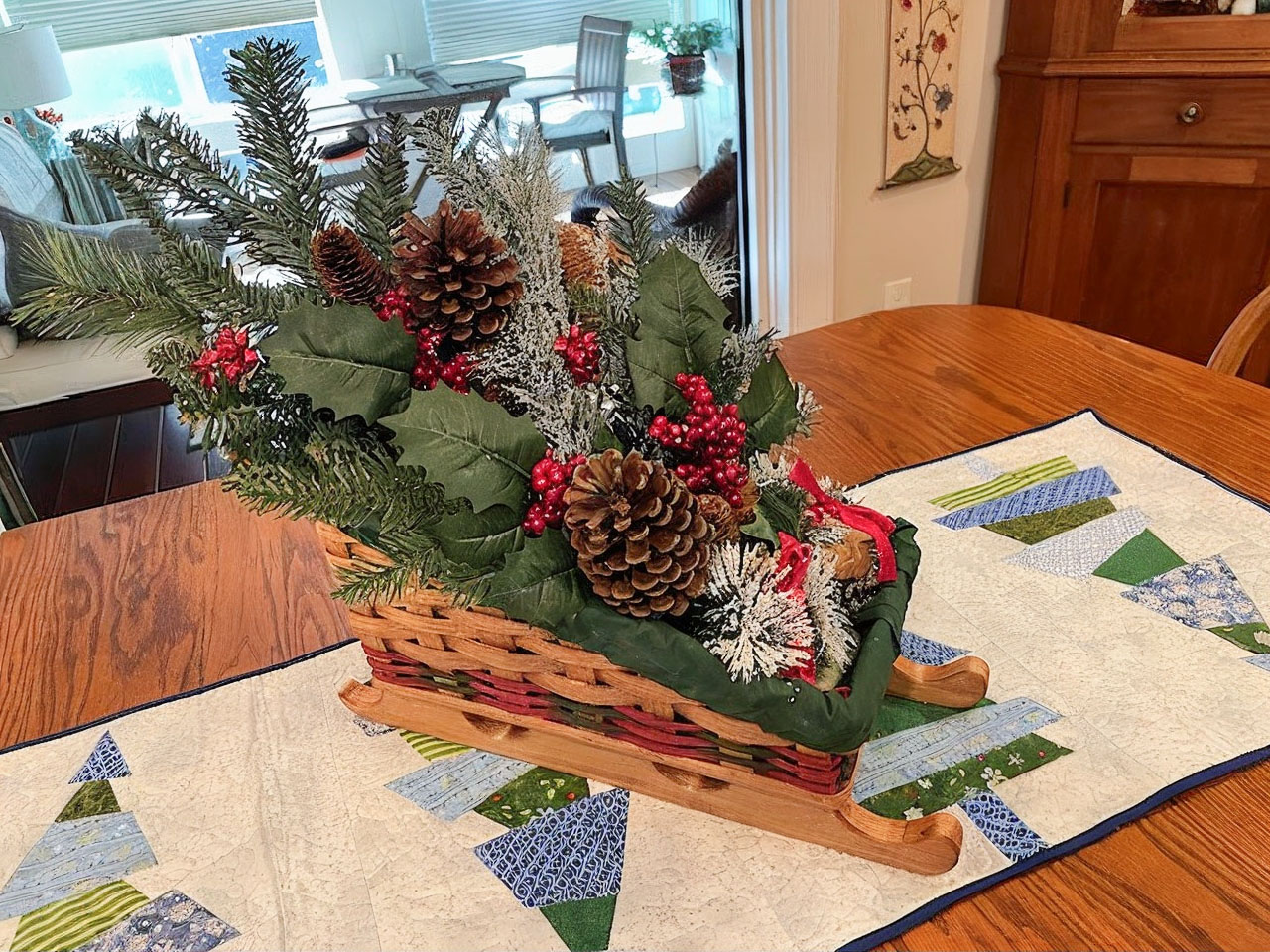Christmas Sleigh Centerpiece