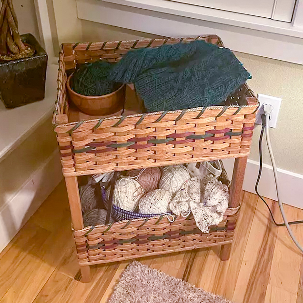 Chairside Crafting Hub