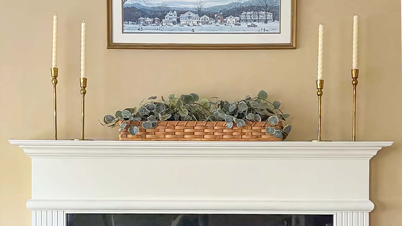 Farmhouse Table Centerpiece