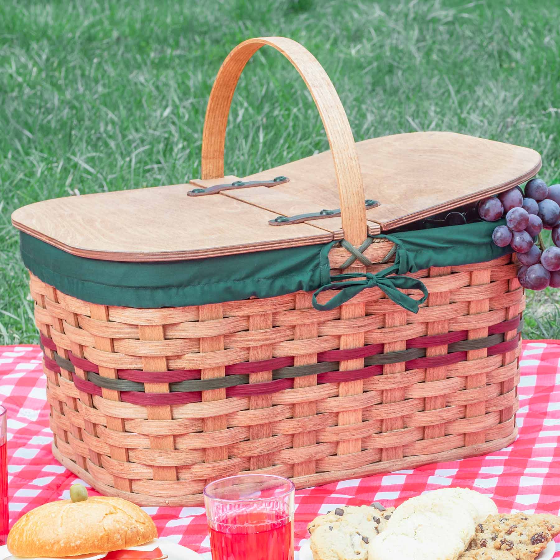 Large Vintage Picnic Basket