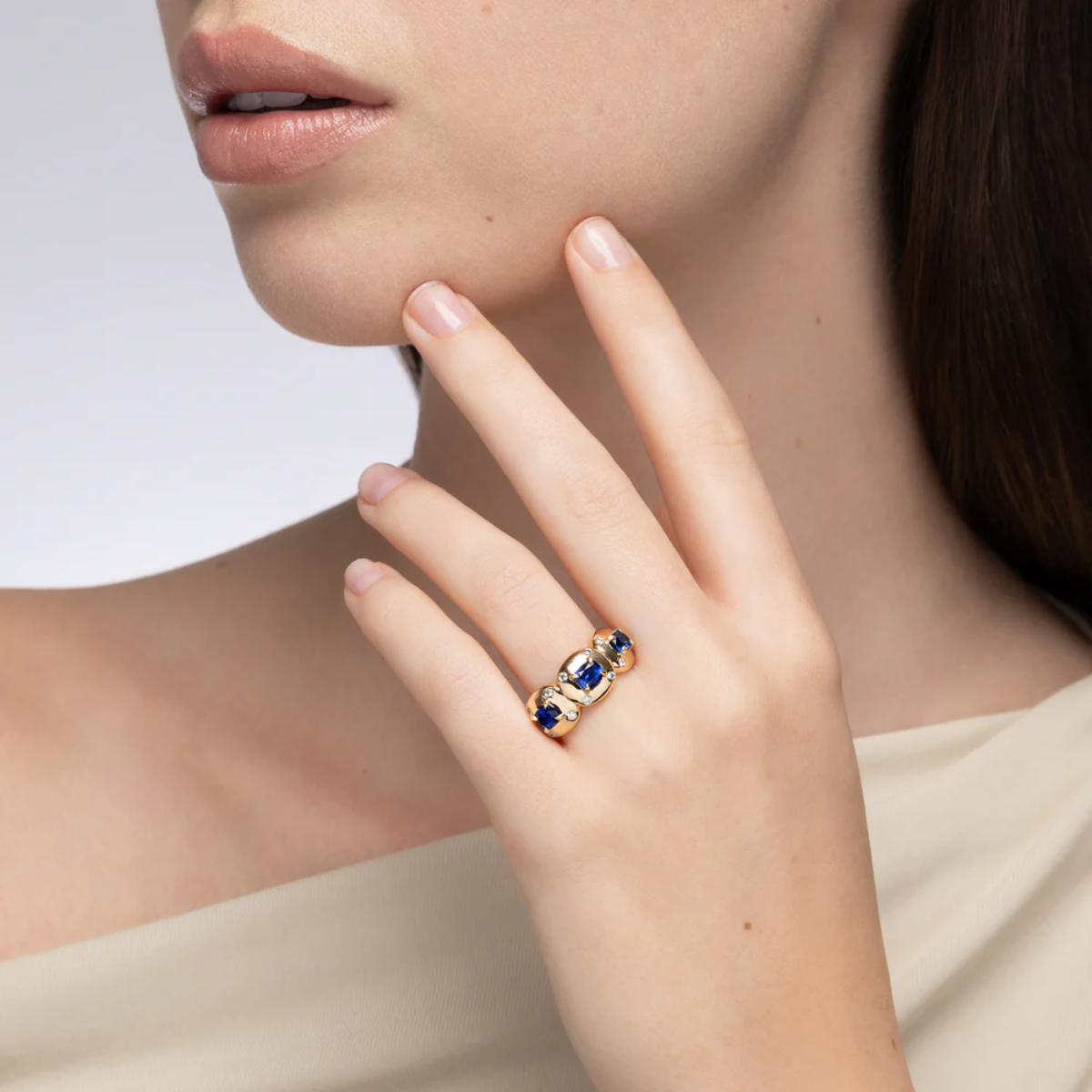 Aurum Triple Cushion Sapphire Band
