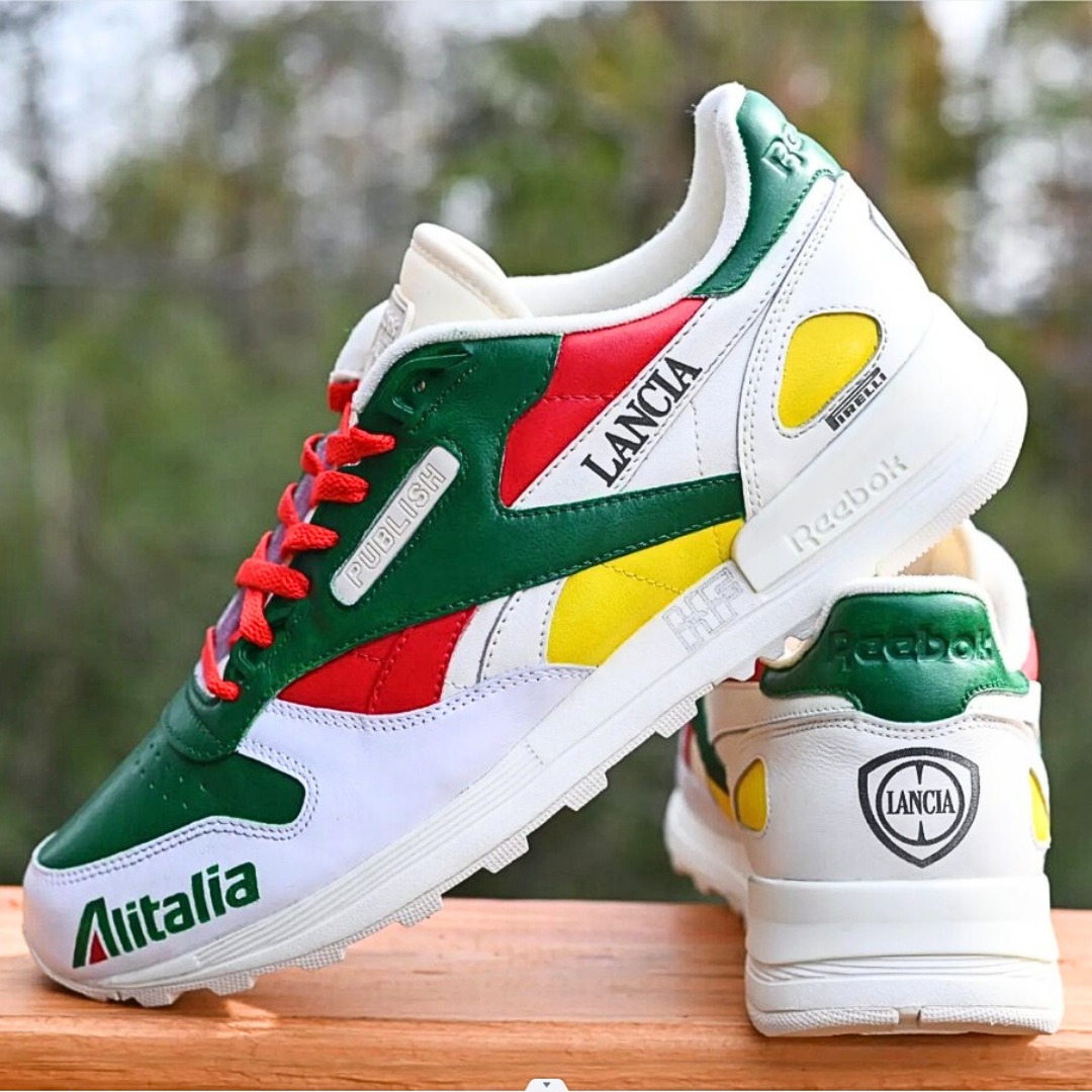 LP2_Personalized Sneakers