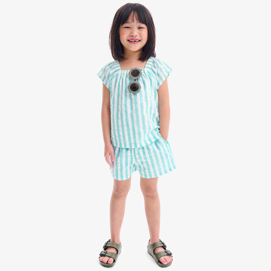 Kids beach short in seersucker stripe