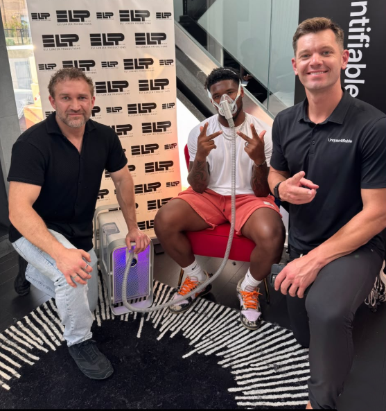 Tyrone Tracy Jr. of the New York Giants trying out the Inhale H2 Machine at an event in Manhattan surrounding the ESPYs