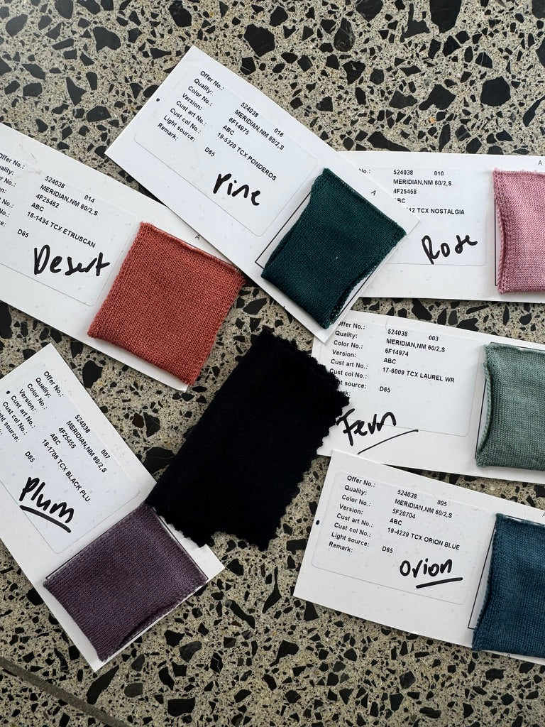Little Flock of Horrors labdip yarn swatches