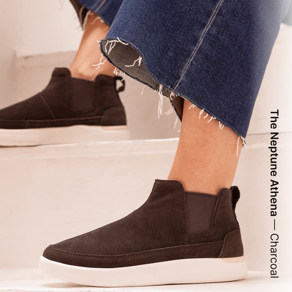 We took the plush, supportive comfort that you know and love from your Neptune sneakers and designed the perfect Chelsea boot with the same feeling. The Athena is so easy to throw on and love all day long. Shop now! 