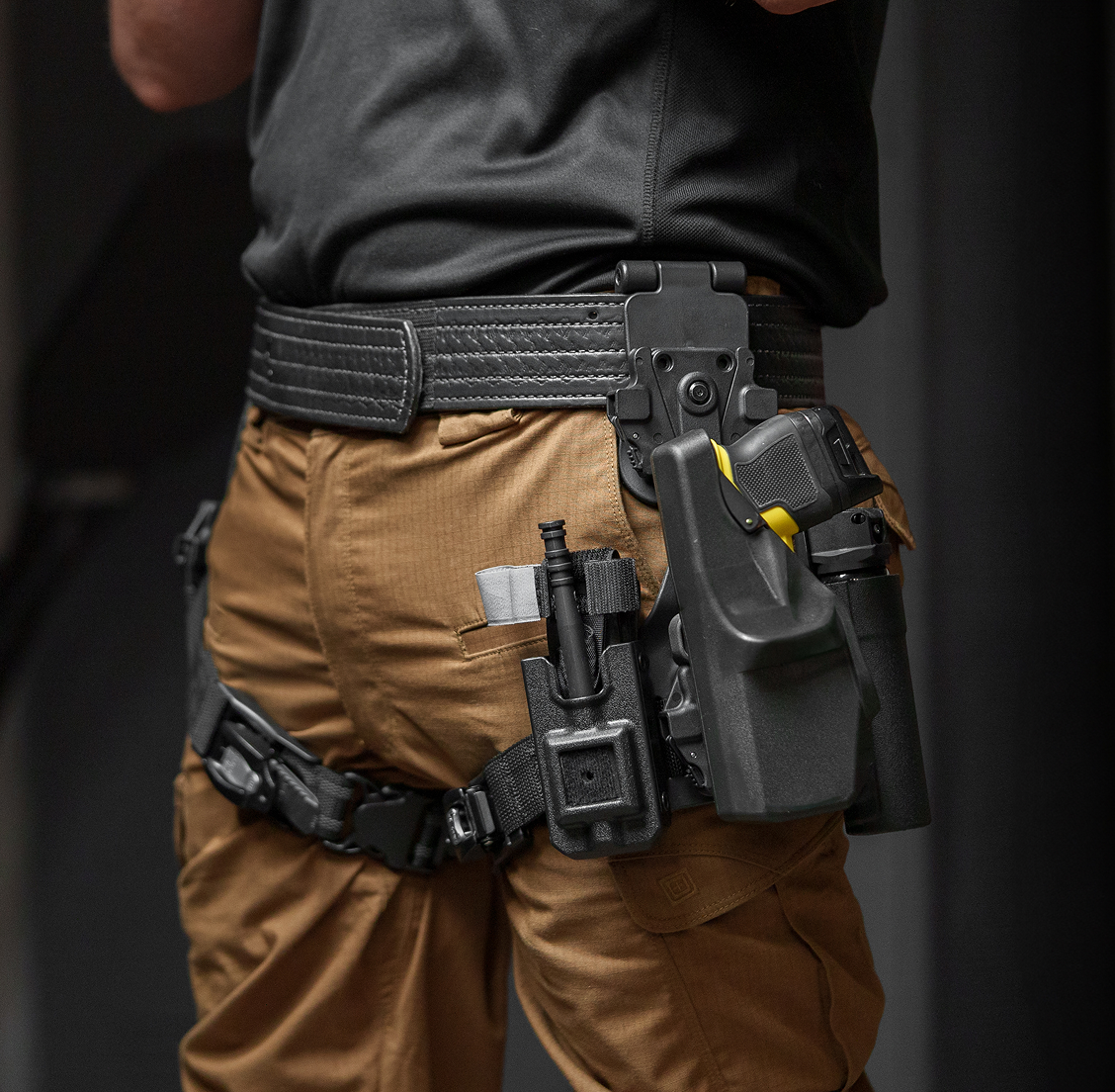Explore the Dynamic Drop Leg for RAPID FORCE&reg; duty holsters by Alien Gear Holsters