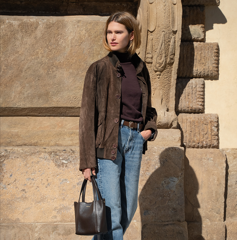 < Shop The Lola Small Tote >