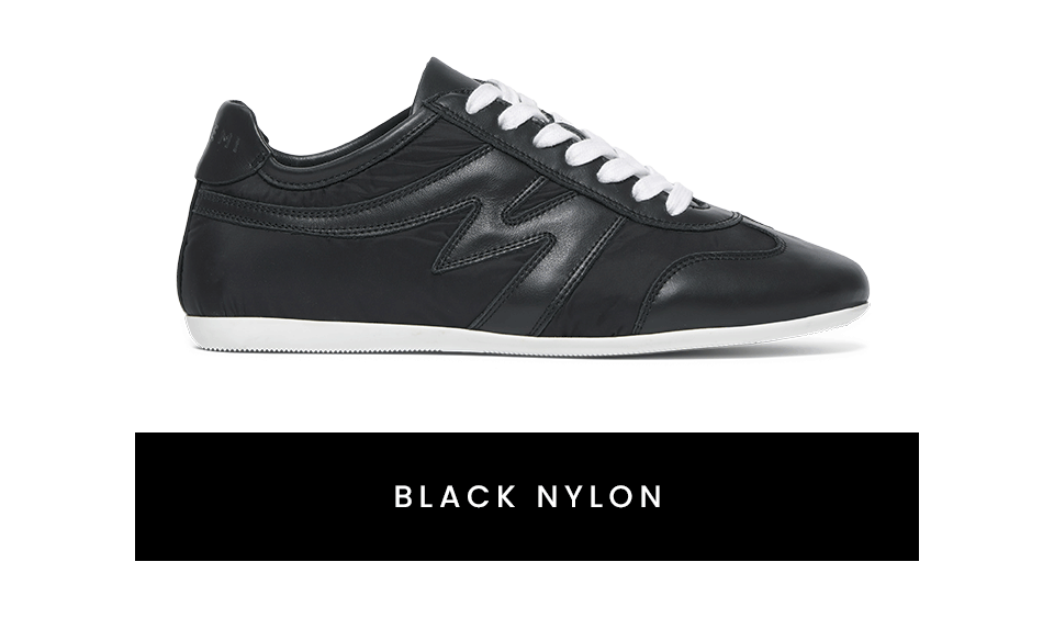 < Black Nylon > 