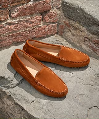 The Felize Suede - Saddle