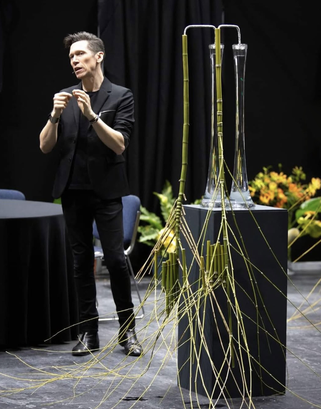 Bart Hassam demonstrating at the Interflora World Cup in Manchester, UK.