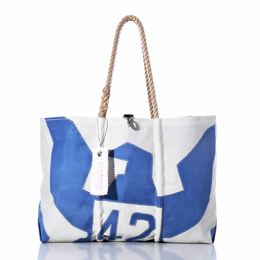 Auction Passport 42 Large Tote 